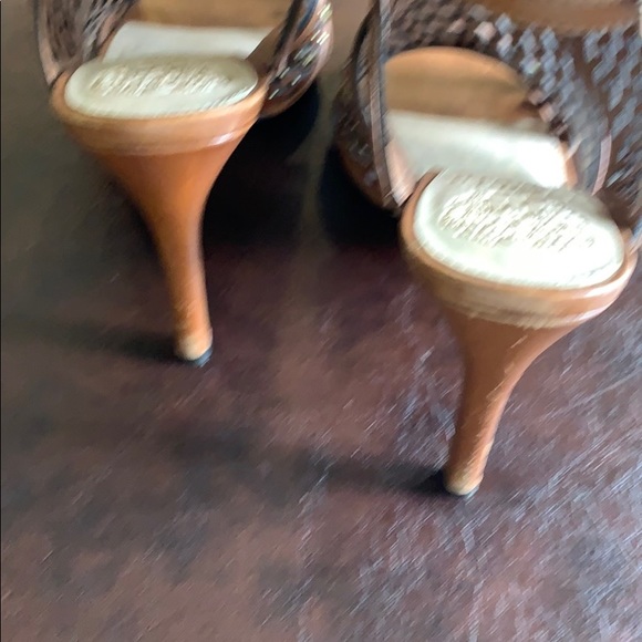 Vince Camuto high heeled sandals - Picture 3 of 4